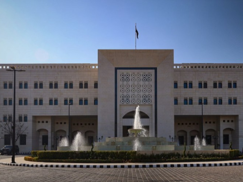 رئاسة الجمهورية تعلن يومَي الخميس 30 نيسان والجمعة 1 أيار عطلة عيد العمال