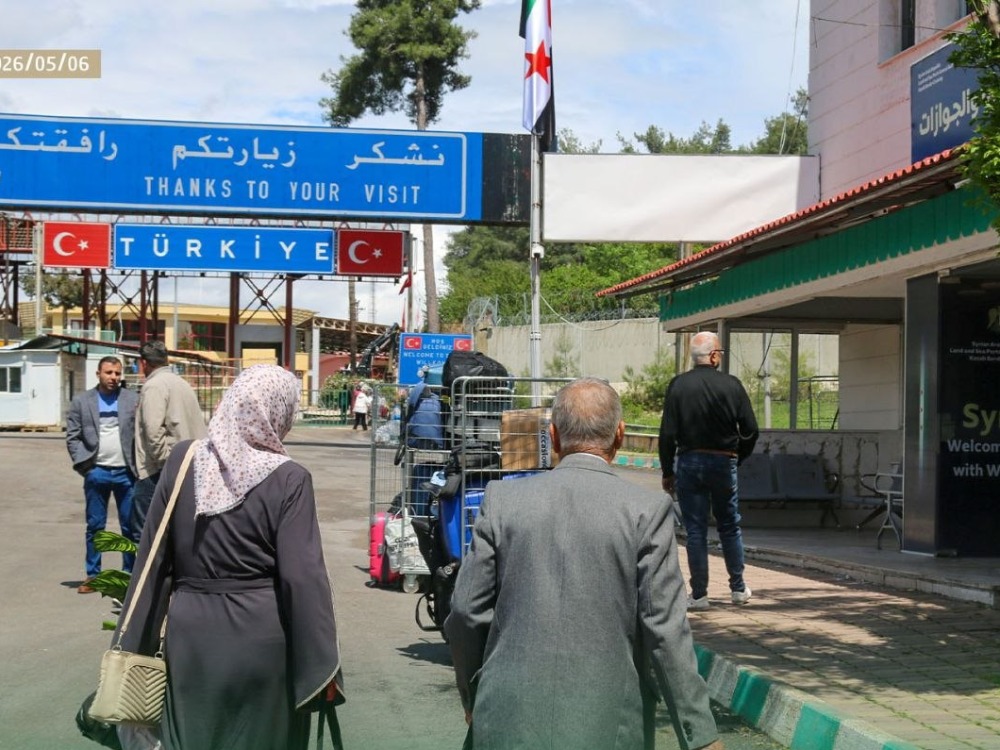 هيئة المنافذ والجمارك: 1.2 مليون سوري يعودون من دول الجوار