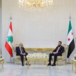 الرئيس الشرع يبحث مع نواف سلام تعزيز العلاقات الثنائية