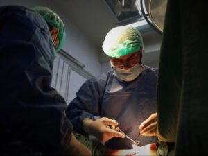 انطلاق المرحلة الأولى من عمليات جراحة الفستولا لمرضى غسيل الكلية مجاناً في دمشق