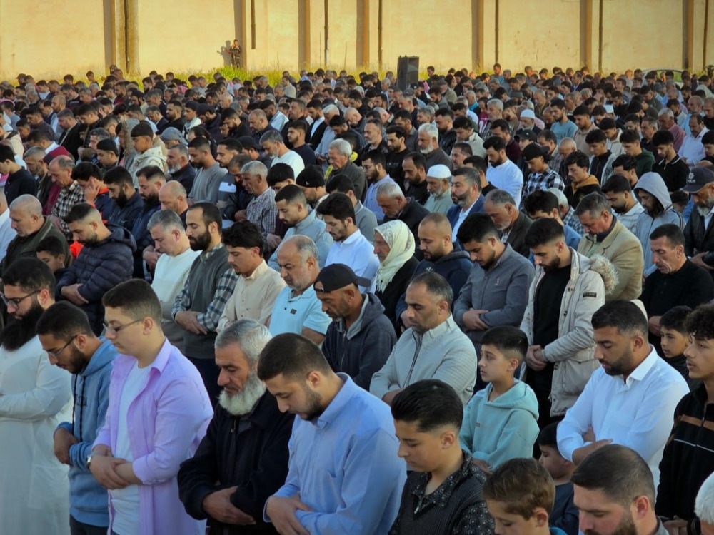 الآلاف يؤدون صلاة عيد الأضحى المبارك في عموم سوريا