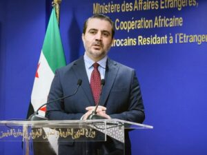 وزير الخارجية والمغتربين يصل إلى الرباط ويفتتح السفارة السورية في المملكة المغربية