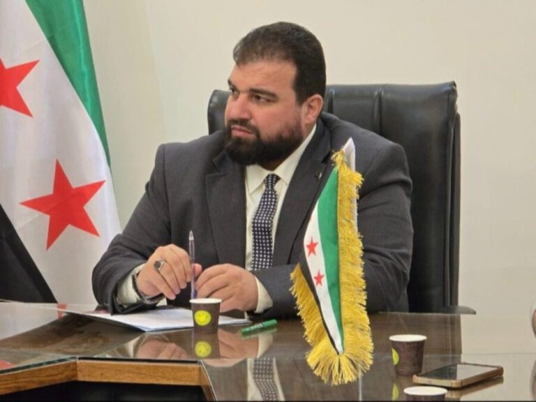 محافظ السويداء يعلن انتهاء مشروع ترميم المنازل في قرية الصورة الكبرى
