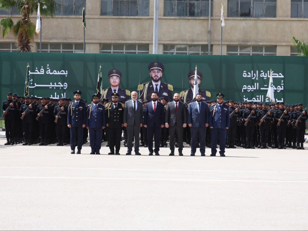 وزارة الداخلية تخرّج 833 عنصراً من حملة الشهادات الجامعية والتقانية