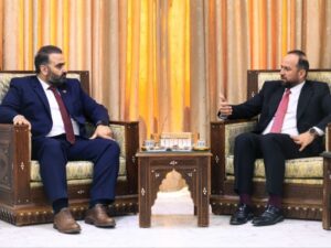 بدء مراسم تسليم واستلام المهام بين وزيري الإعلام السابق والجديد