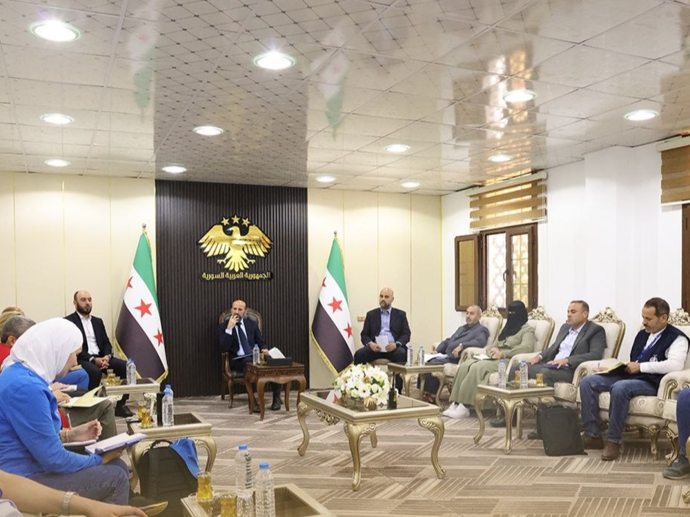 محافظ الرقة يبحث مع وفد أممي الخطط المستقبلية للحد من آثار الفيضانات