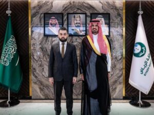 وزير الإدارة المحلية يلتقي أمين منطقة الرياض لبحث التعاون في العمل البلدي وإدارة المدن