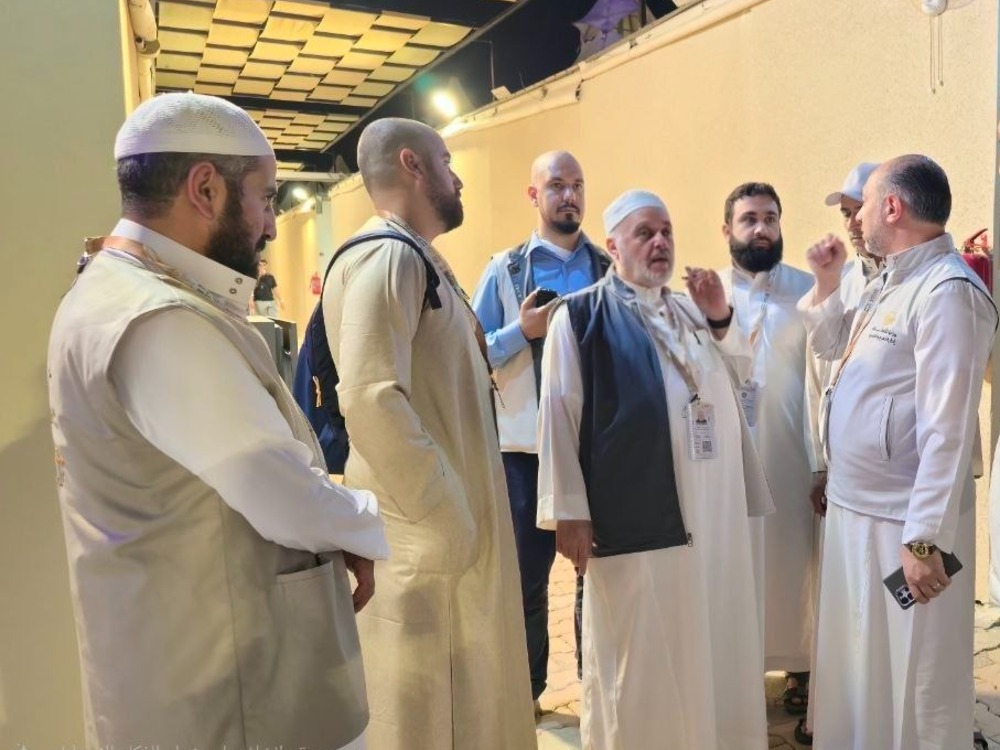 وزير الأوقاف يتفقد مخيمات الحجاج السوريين في مشعر منى