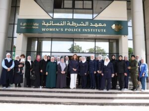 وزيرة الشؤون الاجتماعية تبحث مع الشرطة النسائية آفاق التعاون وتطوير البرامج التدريبية