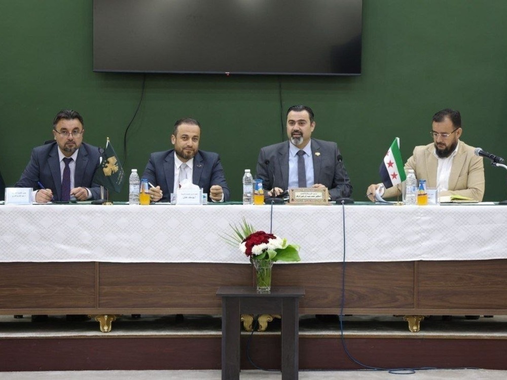 وزير التربية يبحث التحضيرات النهائية للامتحانات وزيادة المراكز في المحافظات