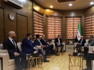 وزير النقل يبحث مع شركة أمريكية مشروعات الطرق والبنية التحتية
