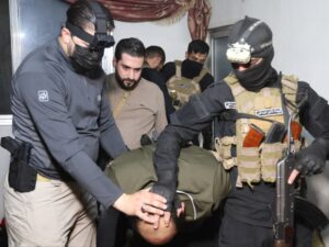 الداخلية والاستخبارات تفككان خلية إرهابية كانت تخطط لعمليات تستهدف أمن البلاد ورموزها