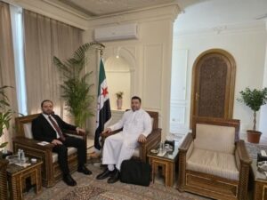 السفير السوري في السعودية يتابع استعدادات استقبال الحجاج السوريين