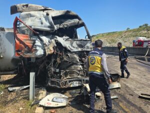 وفاة شخصين وإصابة 15 آخرين في حوادث سير بعموم البلاد يوم أمس