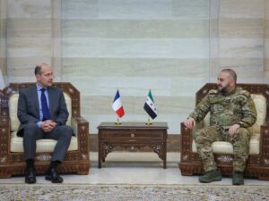 وزير الدفاع يستقبل رئيس أركان الرئاسة الفرنسية في دمشق