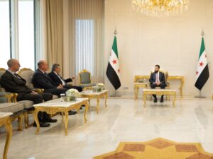 الرئيس الشرع يستقبل مسؤولي شركتي كونوكو فيليبس ونوفاتيرا لبحث تطوير قطاع الغاز بسوريا