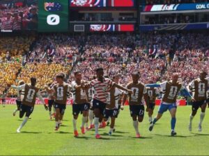 منتخب الولايات المتحدة يتغلب على أستراليا بثنائية ويعتلي صدارة المجموعة الرابعة