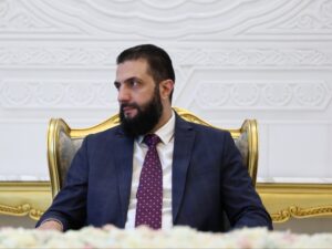 الرئيس الشرع يستقبل وزير خارجية مملكة هولندا في قصر الشعب