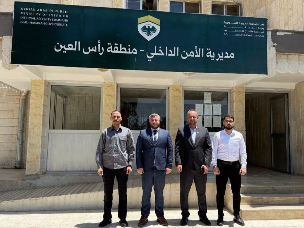 عضو الوفد الرئاسي يجري زيارة إلى رأس العين لبحث الملفات الخدمية