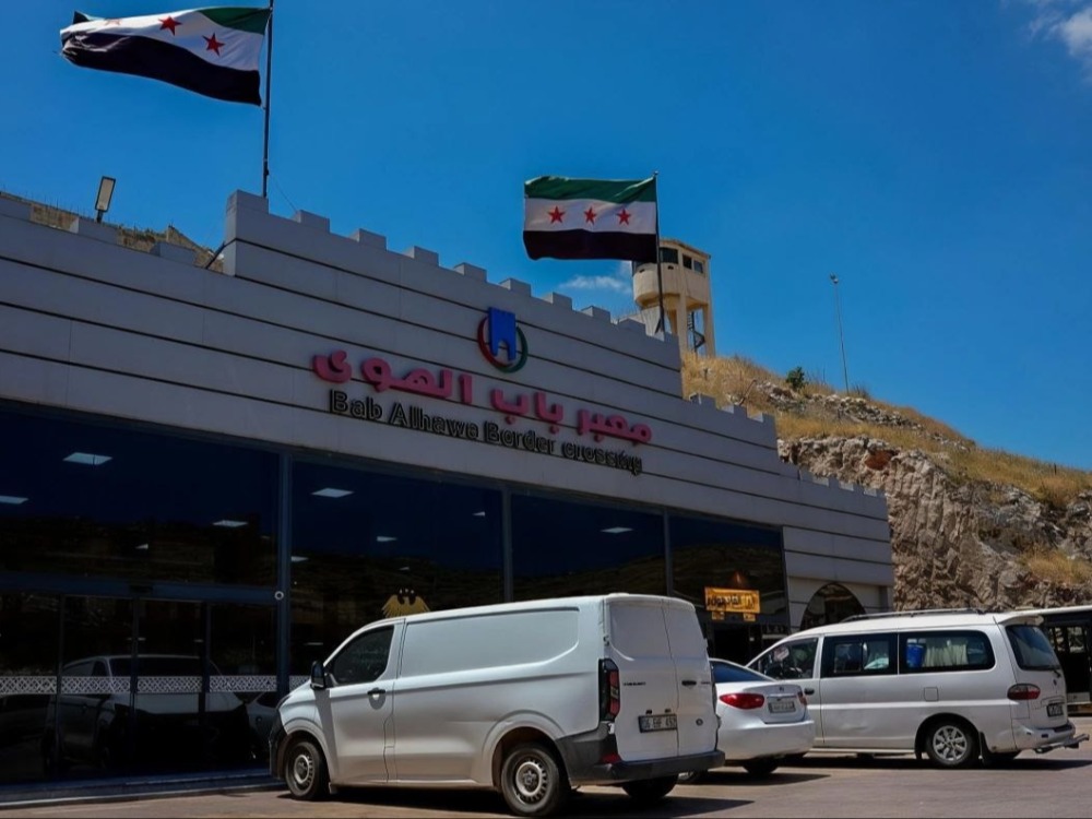 البدء بتطبيق قرار إعفاء سيارات السوريين المقيمين في تركيا من رسوم الدخول إلى سوريا