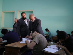 معاون وزير الداخلية يتفقد سير العملية الامتحانية ويؤكد جاهزية الدعم الأمني في جميع المراكز