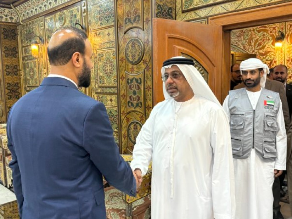 محافظ دير الزور يستقبل وفداً إماراتياً للاطلاع على واقع المحافظة ومساعدة المتضررين