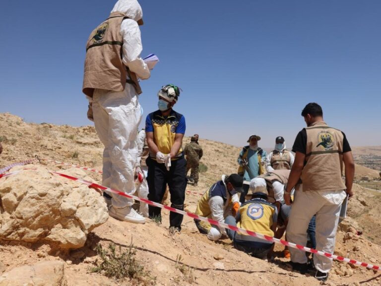 الدفاع المدني يستجيب لبلاغ وجود رفات بشرية في منطقة القلمون بريف دمشق