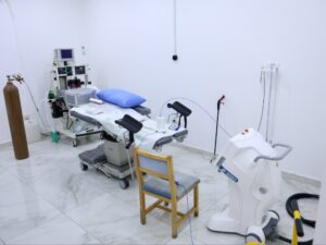 الطاقة الذرية تعلن تجهيز منظومة علاج شعاعي متقدمة للأورام في مشفى البيروني