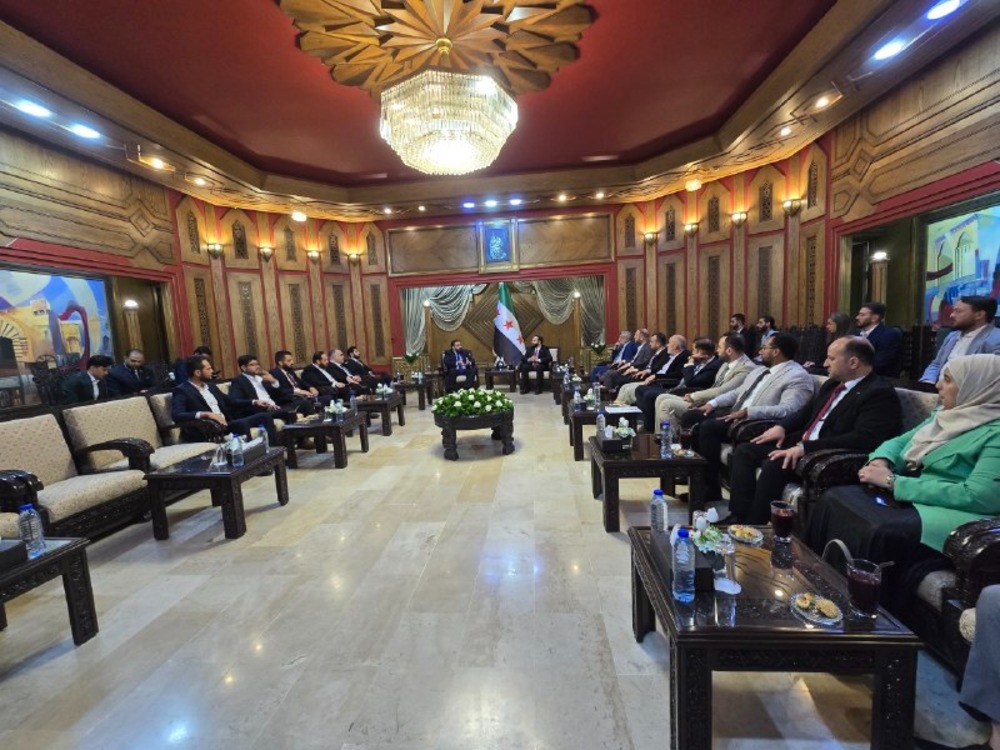وزير الإعلام يزور حلب ويبحث مع المحافظ آليات دعم ا