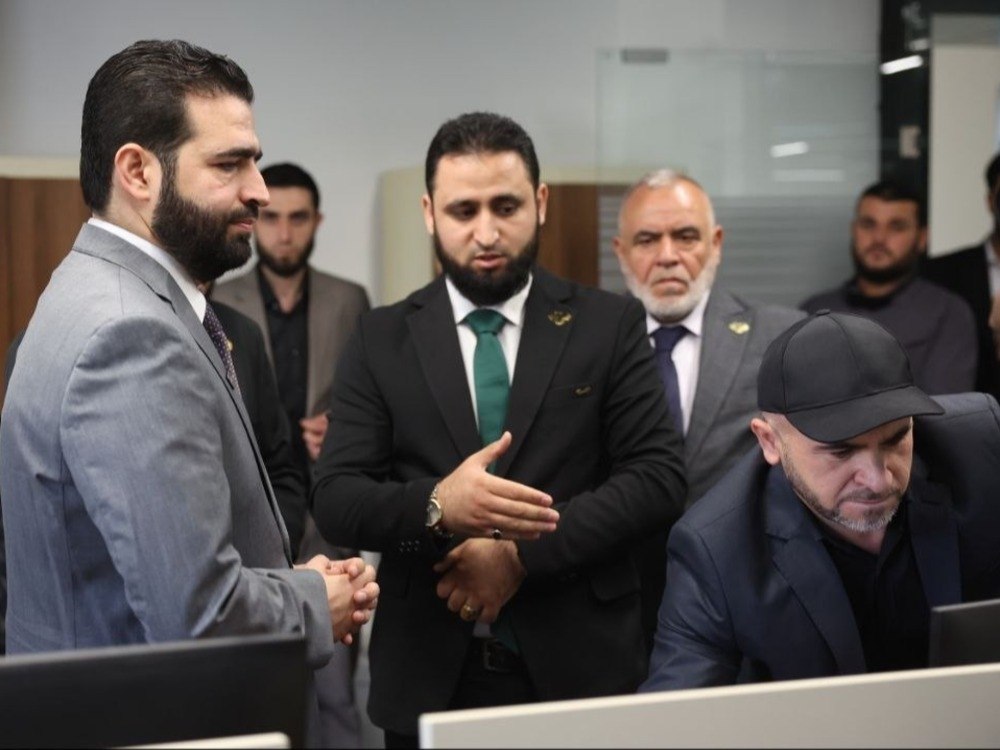 وزير الداخلية يبحث خطط تطوير عمل الشؤون المدنية في دمشق