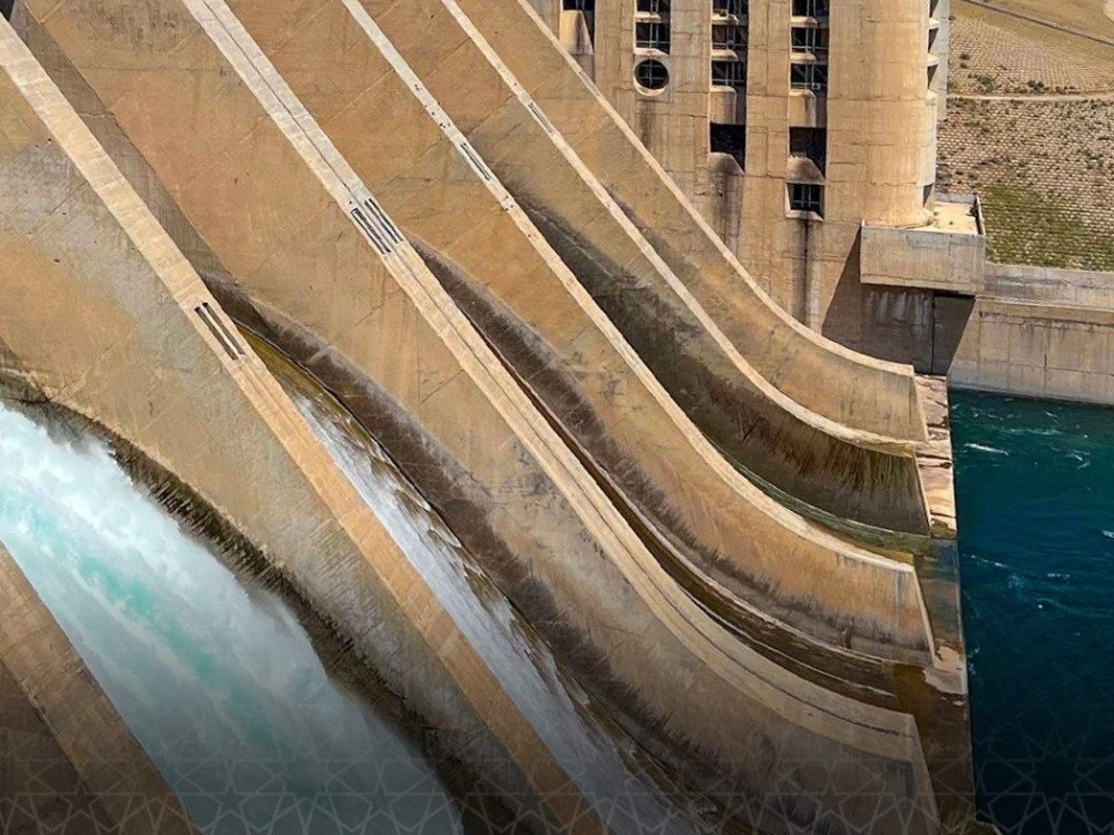 بعد انخفاض الواردات المائية من تركيا.. إغلاق آخر بوابة مفيض 