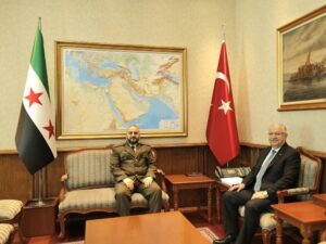 وزير الدفاع يبحث مع نظيره التركي العلاقات الثنائية بين البلدين