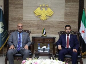 وزير الصحة ومحافظ القنيطرة يبحثان تطوير الخدمات الصحية بالمحافظة