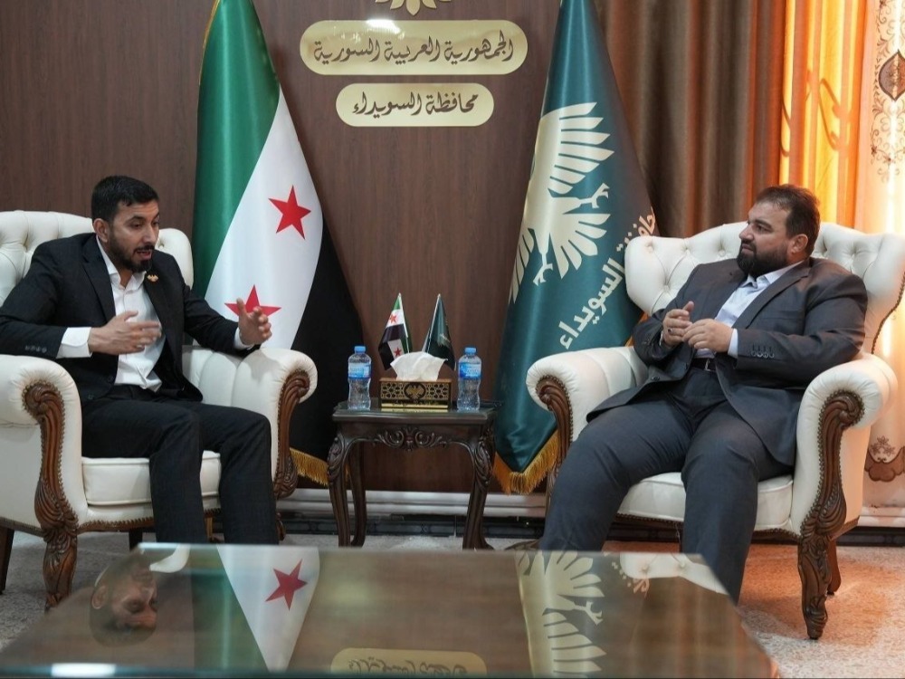 السورية للبريد تبحث تسهيل خدمات المتقاعدين وتطوير الأداء الخدمي في السويداء