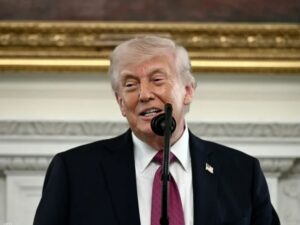ترامب: ما دفعني للتوقيع على مذكرة التفاهم هو ضمان ألا تمتلك إيران سلاحاً نووياً