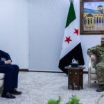 وزير الدفاع يبحث مع سفير الجمهورية الموريتانية سبل تعزيز العلاقات بين البلدين