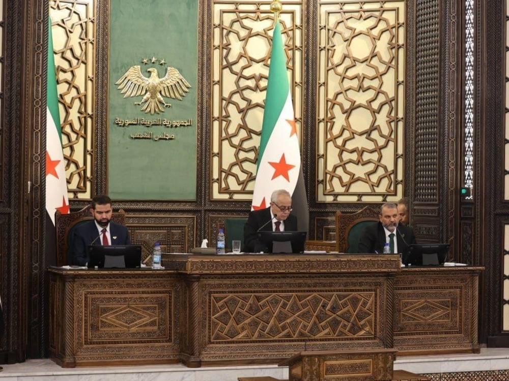 مناقشة مشروع النظام الداخلي لمجلس الشعب تحت القبة