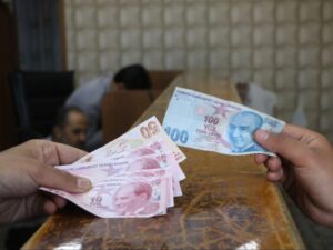 باحثون: التنسيق المصرفي السوري–التركي ضرورة وتحذير من سوق سوداء للتحويلات