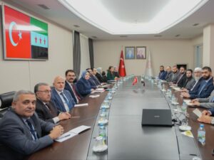 وفدٌ من وزارة الأوقاف يزور تركيا لتعزيز التعاون في التعليم الشرعي