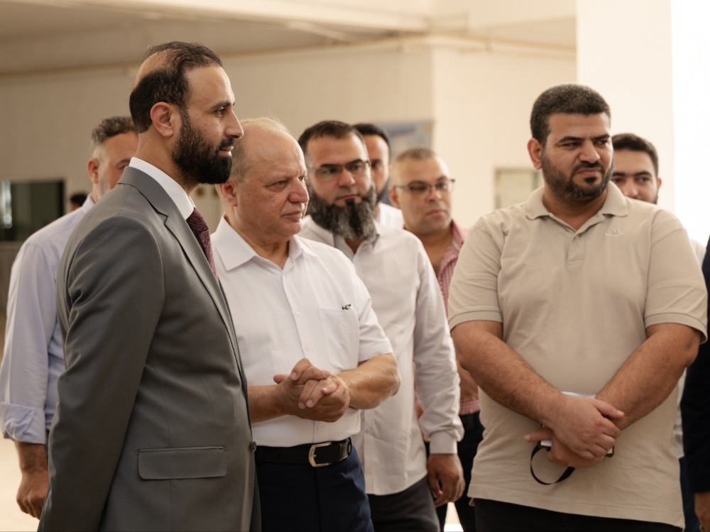 محافظ دير الزور ورئيس جامعة الفرات يتفقدان سير الامتحانات في كليات الجامعة