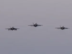 الولايات المتحدة تشنّ جولة جديدة من ‏الضربات الجوية على مواقع في إيران