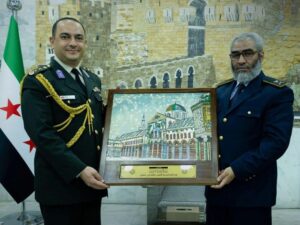 نائب وزير الدفاع يبحث تعزيز التعاون العسكري مع الملحق العسكري التركي بدمشق