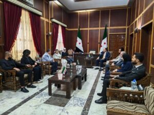 حماة تبحث مع وفد أممي تعزيز العدالة الانتقالية والسلم الأهلي