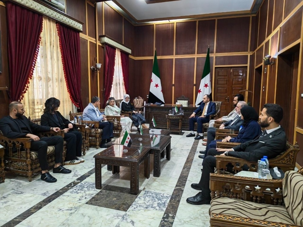 حماة تبحث مع وفد أممي تعزيز العدالة الانتقالية والسلم الأهلي