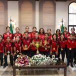 رئيس اتحاد كرة القدم يستقبل بعثة منتخب الناشئات المتوّجة بلقب غرب آسيا