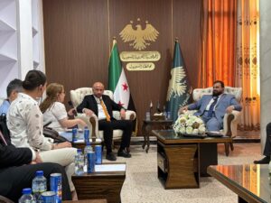 وزير الطوارئ يلتقي محافظ السويداء بهدف تعزيز قدرات مديرية الدفاع المدني في المحافظة