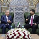 وزير المالية يبحث في إدلب واقع الضرائب والخدمات المصرفية مع التجار والمحافظ