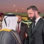 الرئيس الشرع يصل إلى الدوحة لتقديم واجب العزاء بوفاة والد أمير قطر