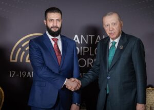 محلل تركي للإخبارية: سوريا وتركيا الفائزتان الأكبر من قمة أنقرة