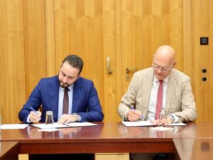 سوريا تودع صك مصادقة الانضمام لدى الوكالة الدولية للطاقة المتجددة